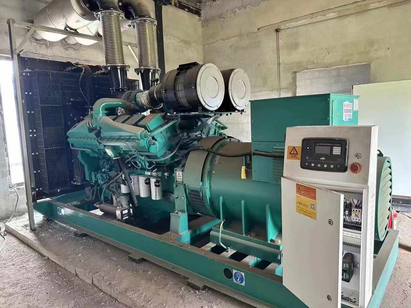 晋中无功补偿装置的性能评估需要考虑哪些因素？